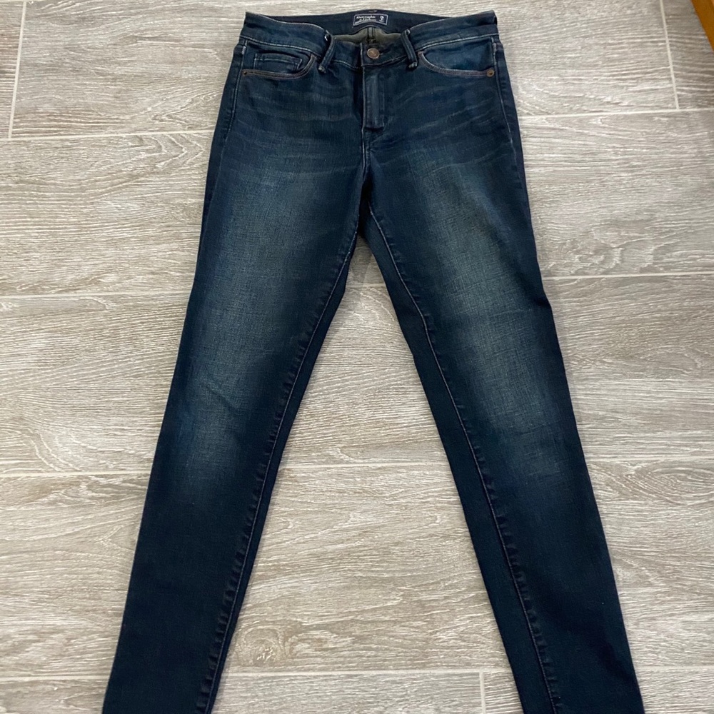 A&F Dark wash skinny jeans